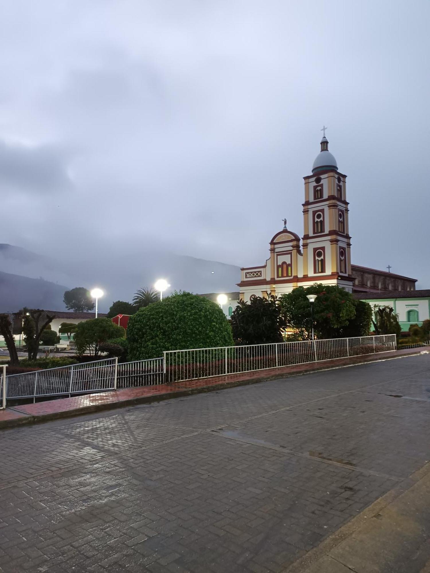 Gll Hotel El Cocuy Екстериор снимка